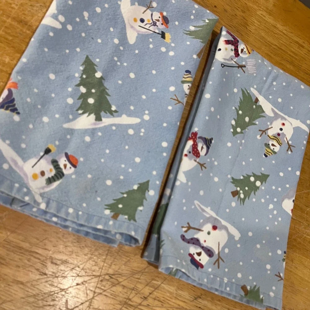 Crate & Barrel Blue Snowman Trees Cotton Kitchen Towels‎ Set of 2 Vtg Holiday